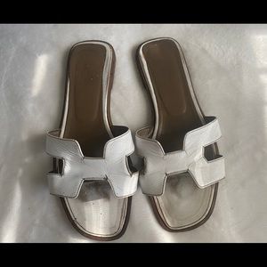 Hermès Oran sandals